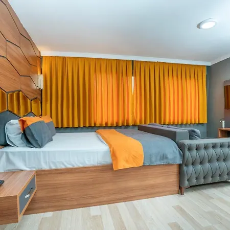 Hotel F&b